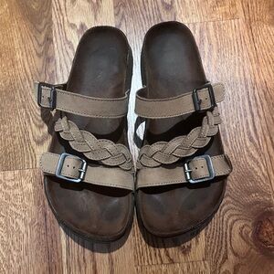 White Mountain women's Huntington flats, footbed style sandals